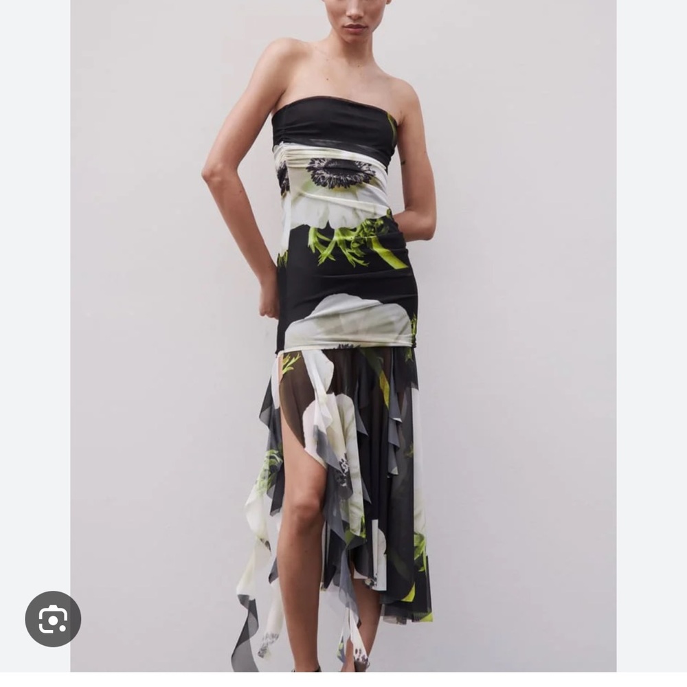 ZARA — Black and Green Floral Strapless Dress